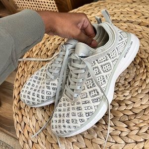 APL x Lululemon Techloom Phantom Glow In The Dark